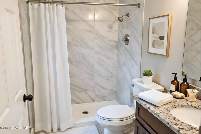 Building Photo - 3133 N Yavapai Rd E