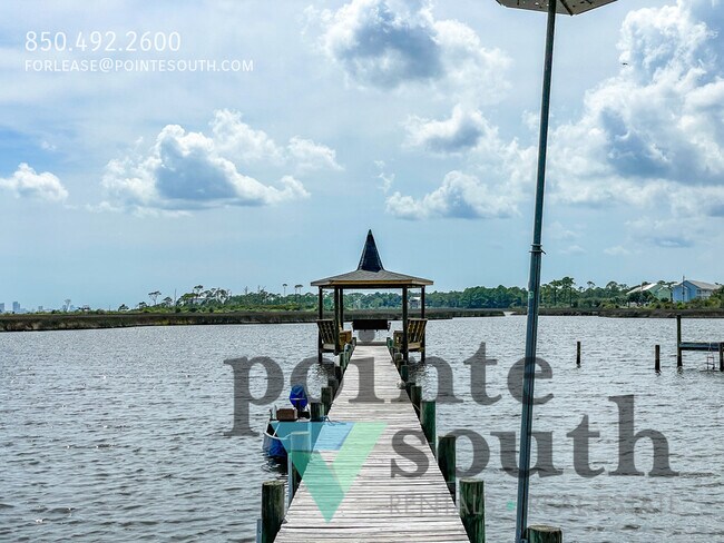 Building Photo - 15021 Innerarity Point Rd
