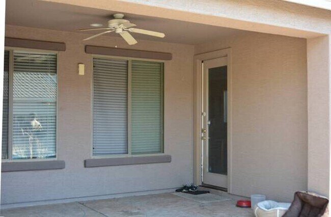 Building Photo - 4924 W Magdalena Ln