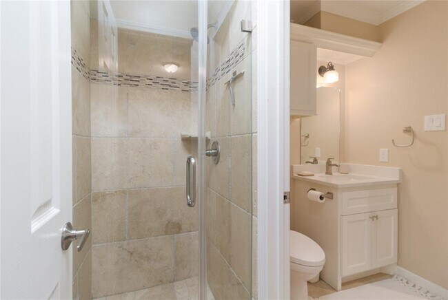 Building Photo - 4607 Breezy Point Dr