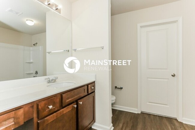 Building Photo - 4 Bedroom Pet-Friendly Home in Covington, GA with Main Street Renewal