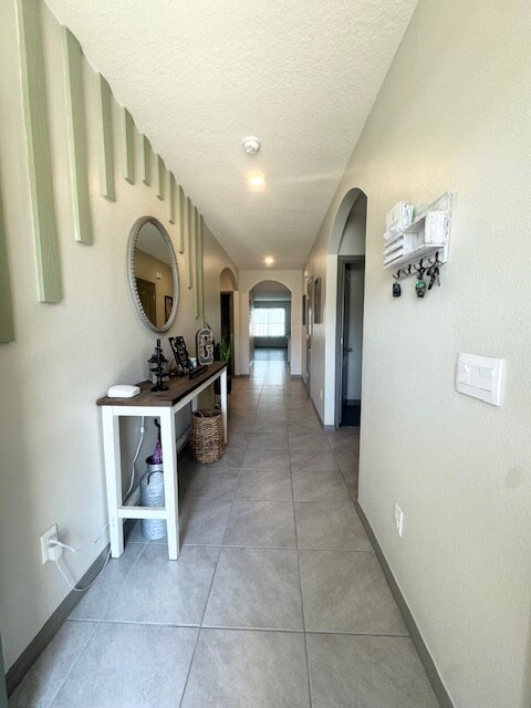 Building Photo - 1414 Fox Squirrel Dr