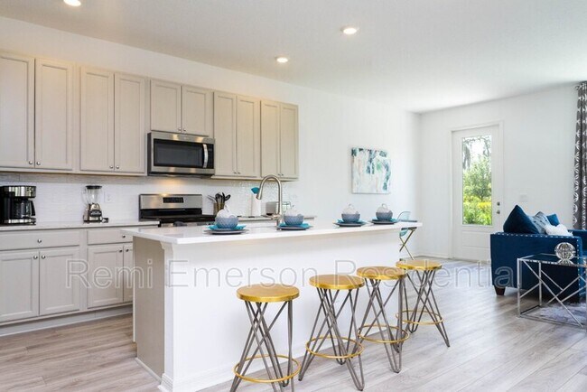 Building Photo - 624 Benoi Dr