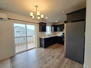 Building Photo - 4 Bedroom Home in Marysville  Pet Friendly!