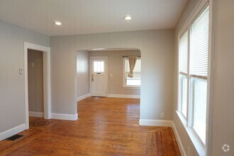 Building Photo - 172 Fruit Hill Ave