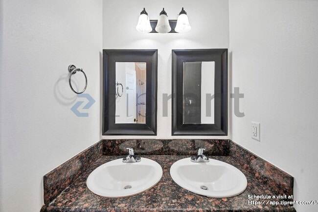 Building Photo - 1627 W 82nd St