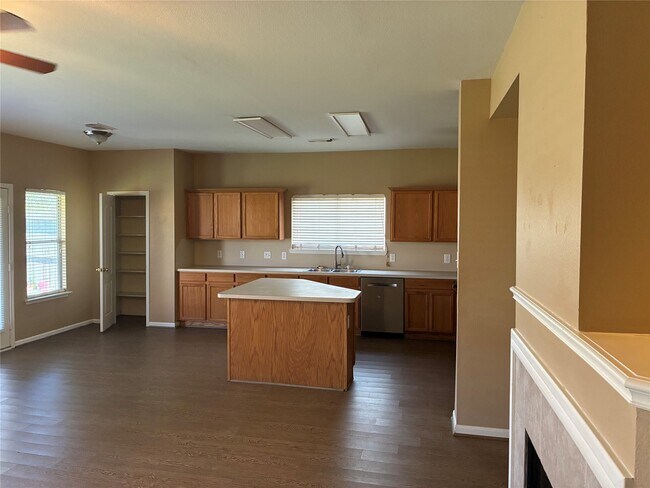 Building Photo - 6214 Channelbrook Ln