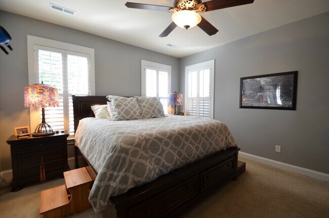 Building Photo - 1811 Luna Ct