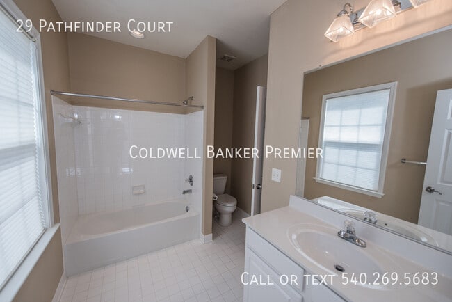 Building Photo - 29 Pathfinder Ct