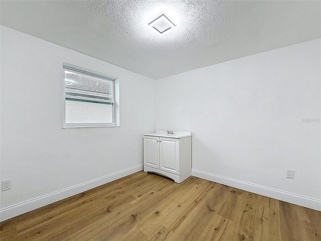 Building Photo - 3316 W Nassau St
