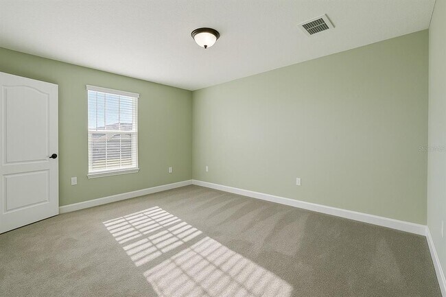 Building Photo - 2037 Lakeside Ave