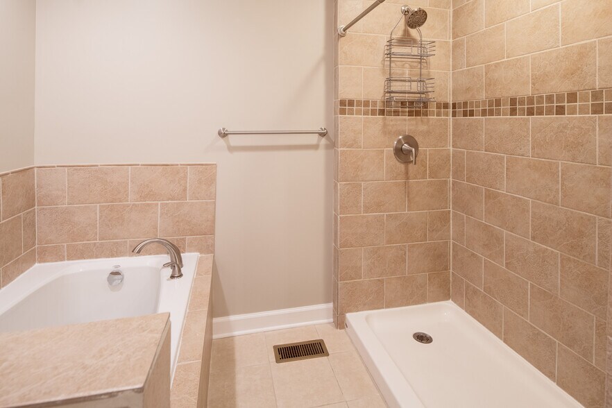Master Bathroom with Seperate jacuzzi tub and shower - 2208 Southside Rd