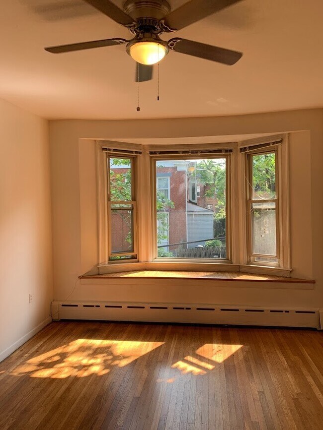 Building Photo - 5544 Fair Oaks Street
