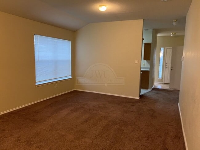 Building Photo - 1201 Fox Creek Dr