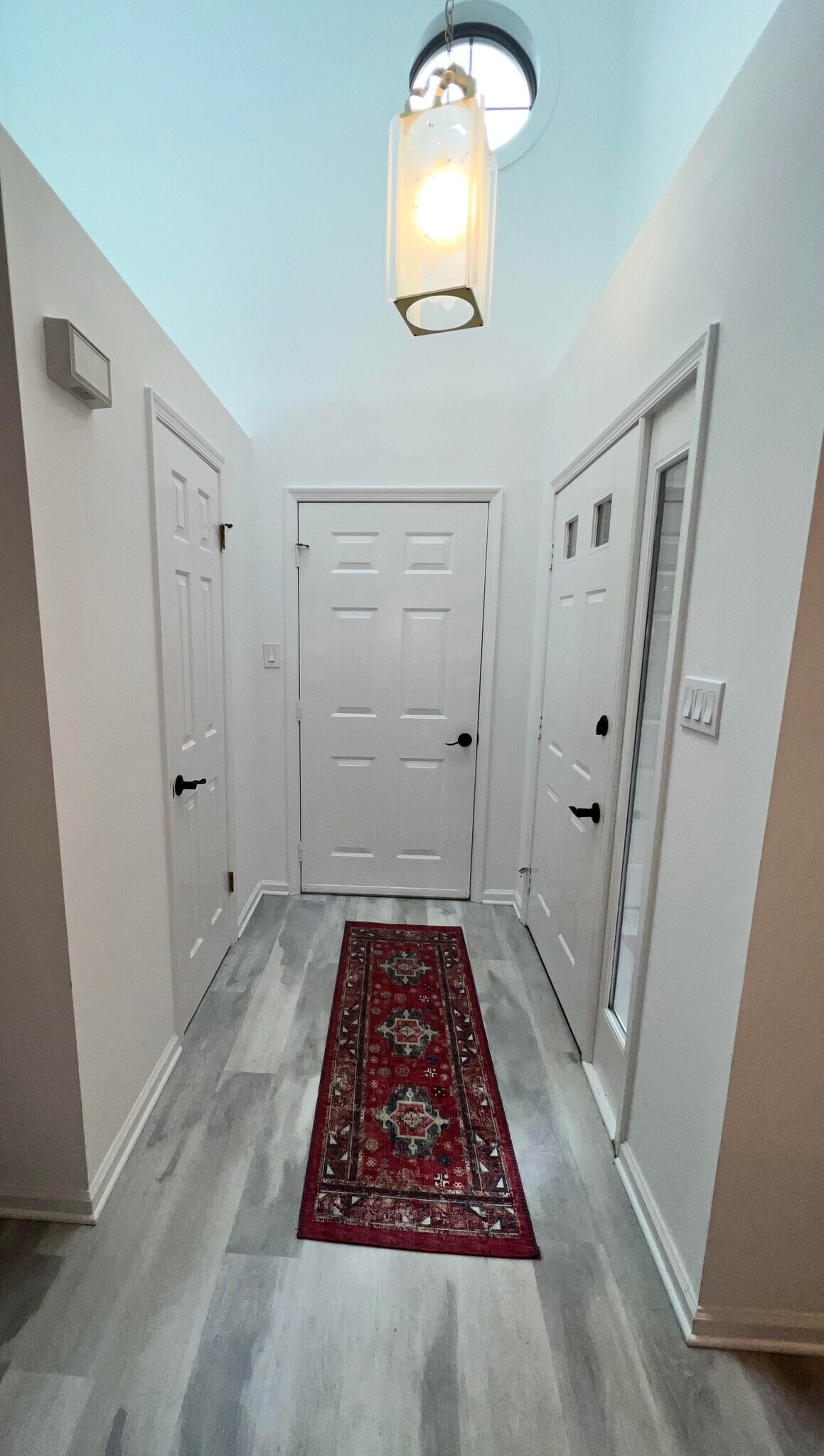 Foyer - 95 Timothy Cir
