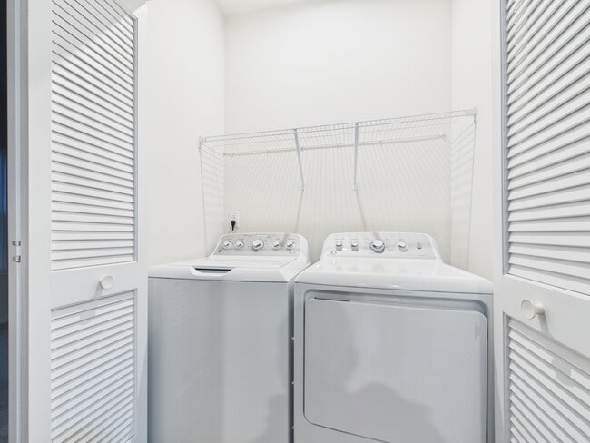 Building Photo - 2108 Trout Lily Ln