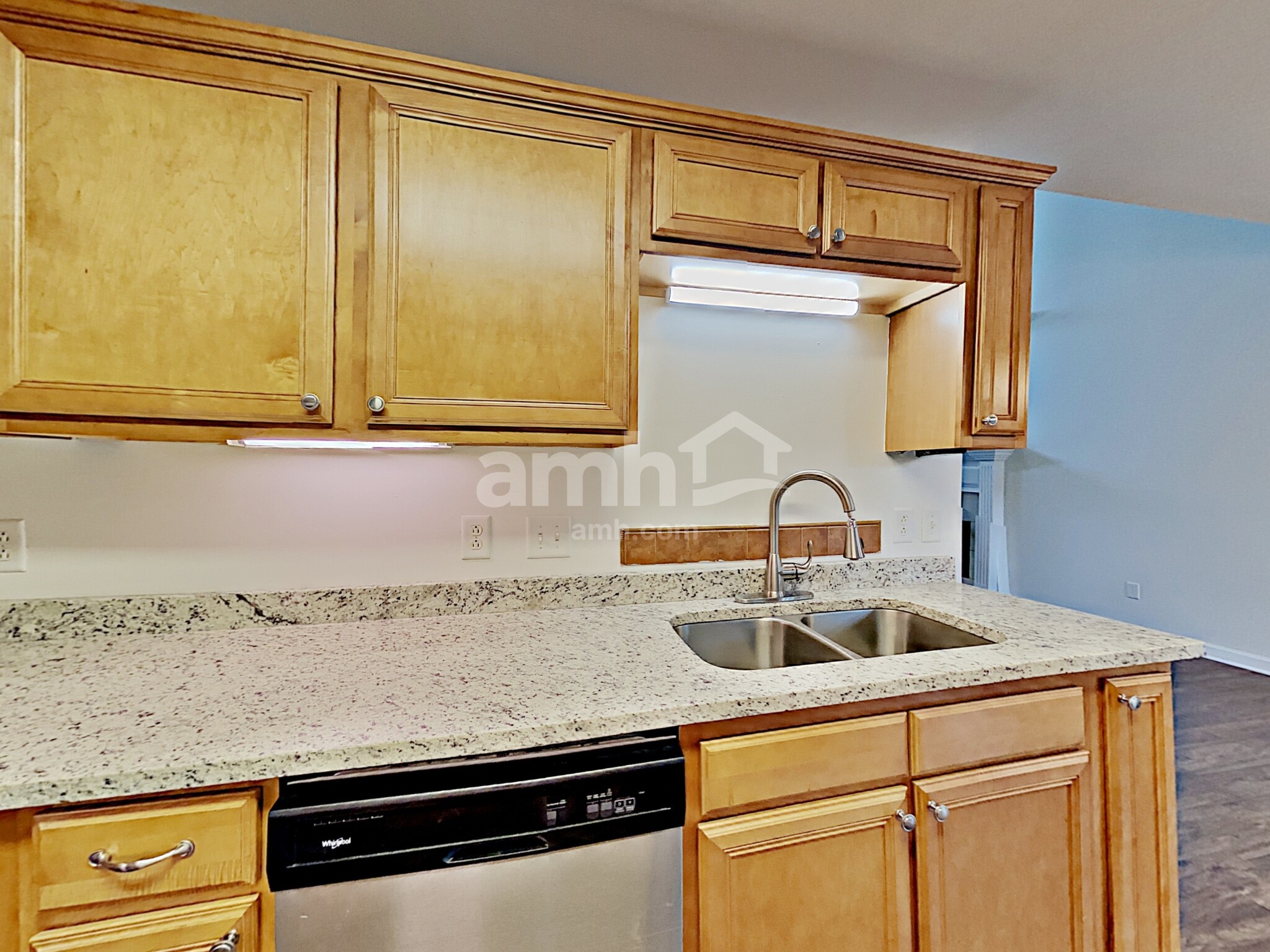 Building Photo - 2627 Mission Ridge Dr