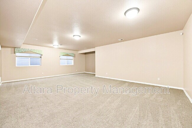 Building Photo - 7183 Cottonwood Tree Dr