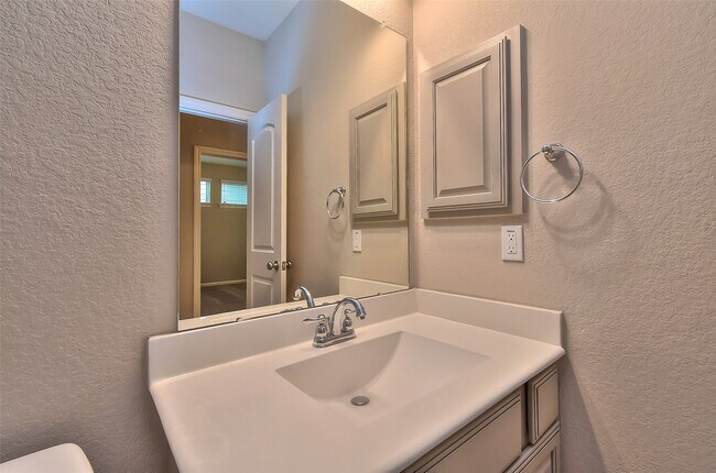 Building Photo - 163 Axlewood Ct
