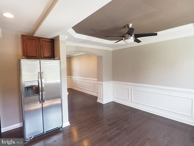 Building Photo - 7065 Eastbrook Ave