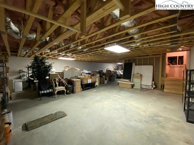 Building Photo - 6287 Idlewild Rd