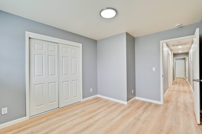 Building Photo - 1660 S Capitol Ave