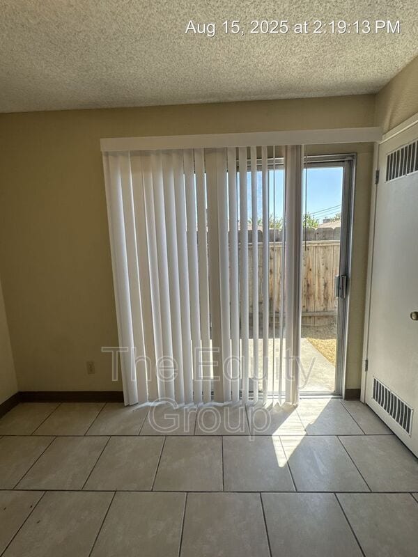 Building Photo - 1871 Emma Lee Ln