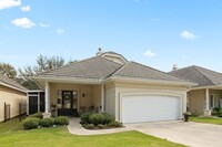 Building Photo - 2216 Garden Ct