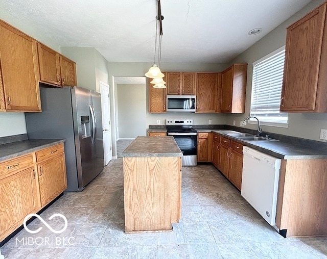 Building Photo - 6647 Crestwell Ln