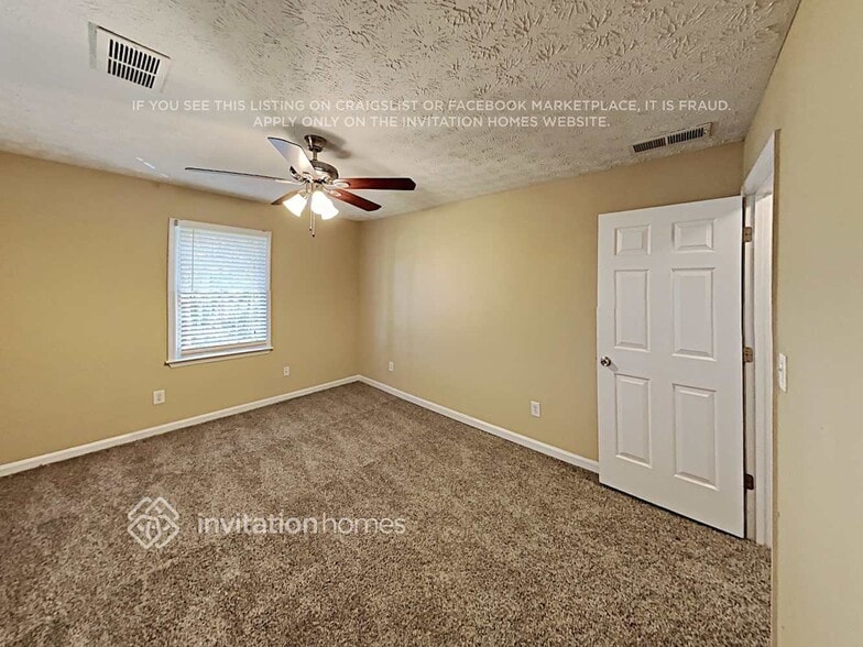 Building Photo - 4611 Pine Harbor Ct NE