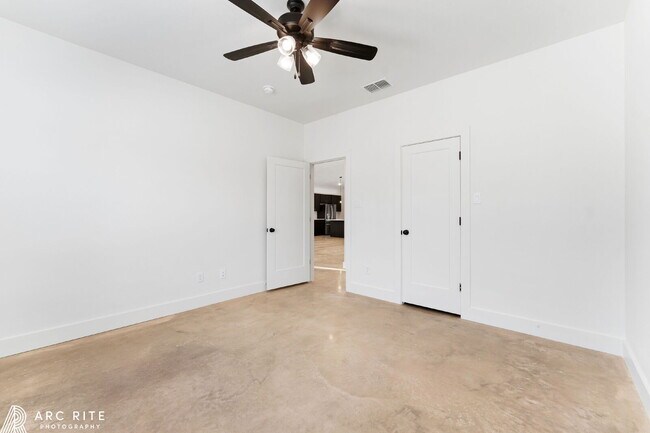 Building Photo - Pre-Leasing Fall of 2026!! Luxury Homes!!