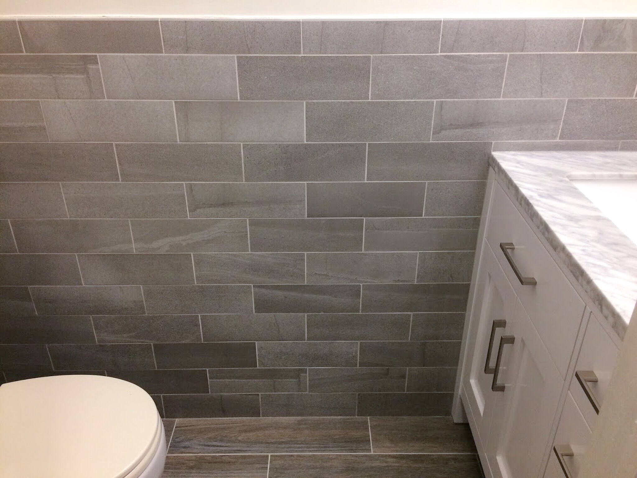 Powder room - 1103 Roseberry Ct