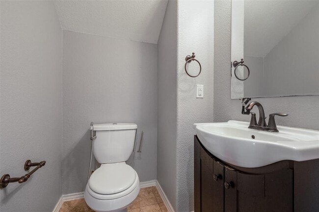 Building Photo - 19701 Drifting Meadows Dr