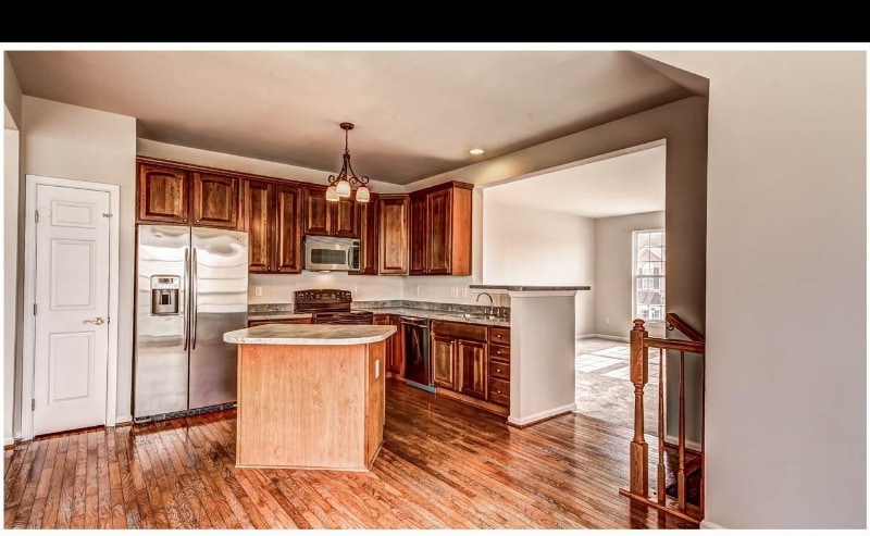 Building Photo - 73 Messina Ct