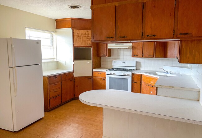 Building Photo - Edenfield Shores