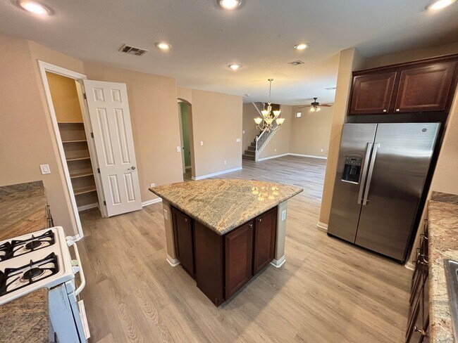 Building Photo - 10741 Cather Ave