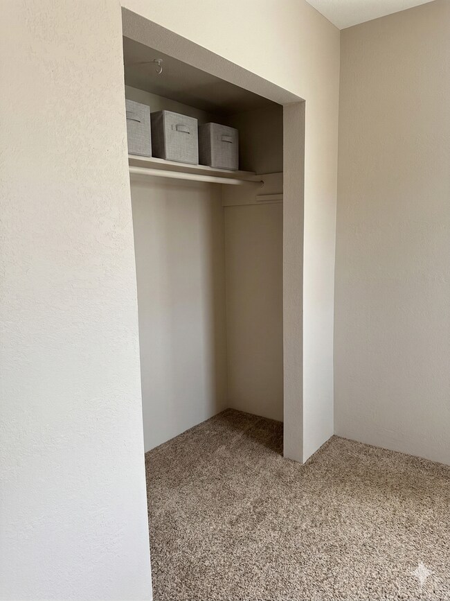 Building Photo - Renovated 2BR House | Storage Shop Included | All Animals Welcome | El Dorado Springs MO