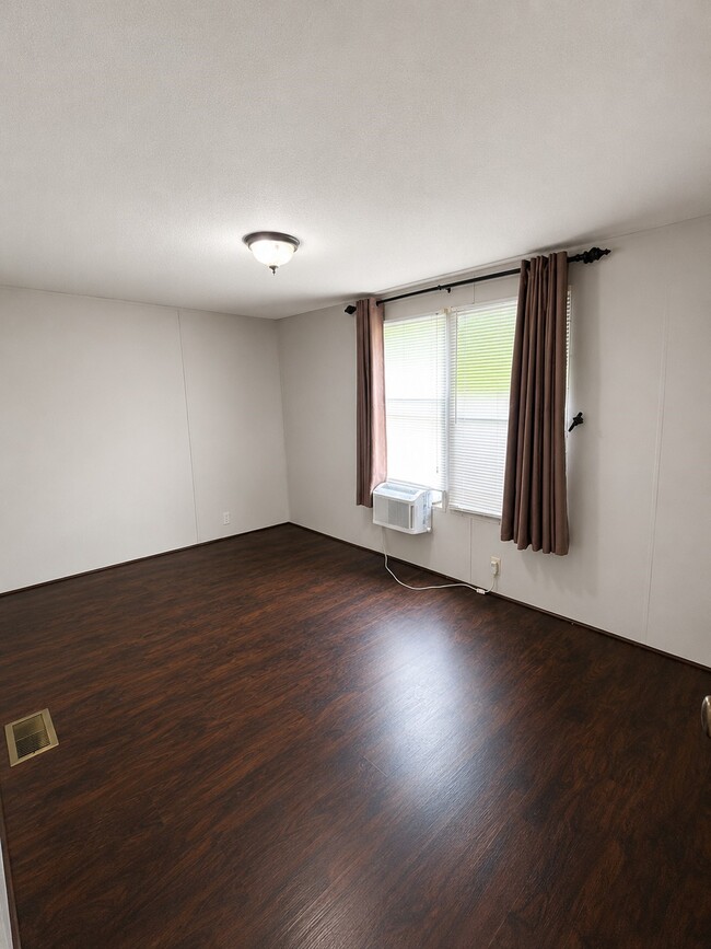 Building Photo - 16640 Berry Rd