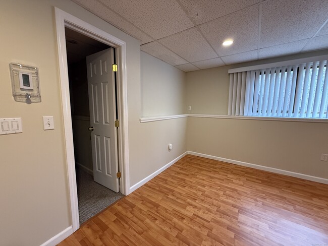 Building Photo - 36 Rock Brook Rd