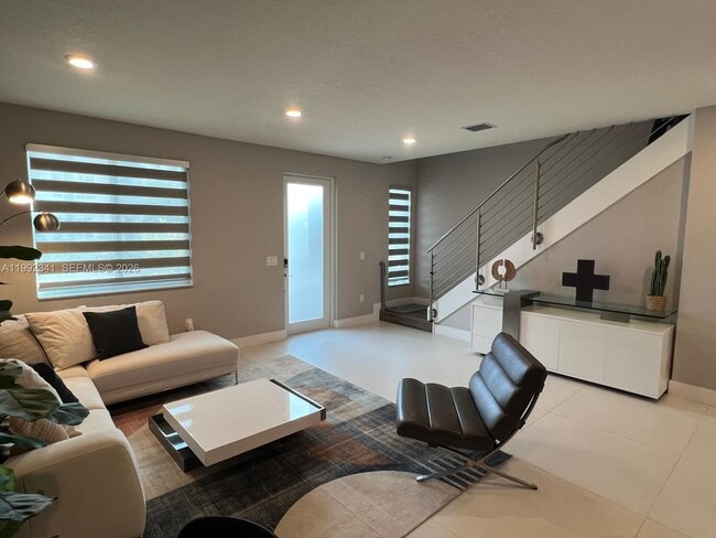 Building Photo - 10355 NW 66th St