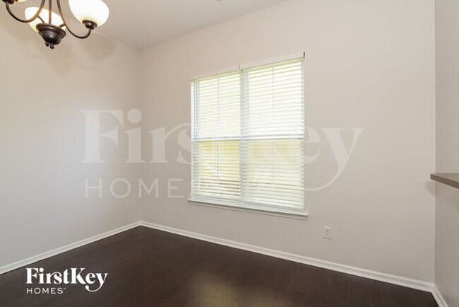 Building Photo - 107 Kensington St