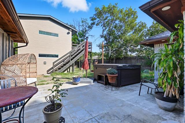 Building Photo - 1617 Oak Creek Dr