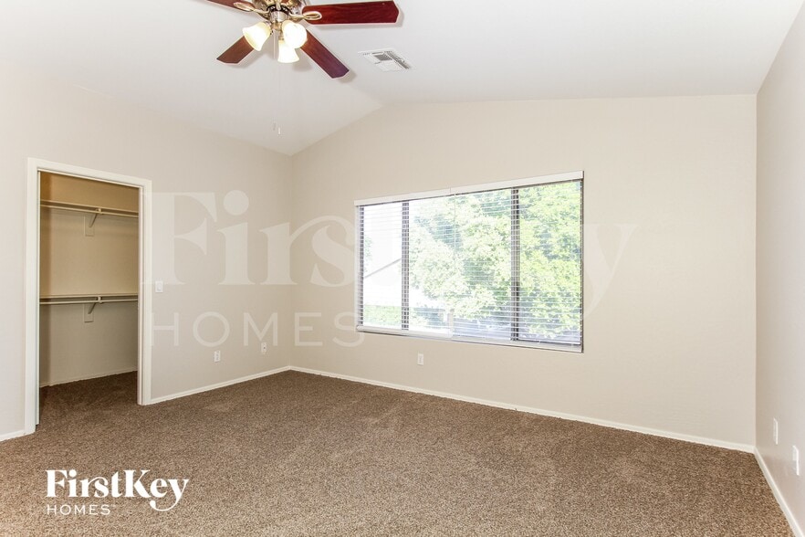 Building Photo - 12694 W Flower St