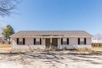 Building Photo - 1851 Faulkner Dr