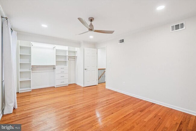 Building Photo - 1605 Dunterry Pl