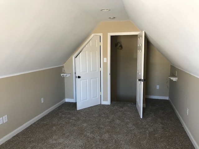 Building Photo - 100 Clay Hills Dr