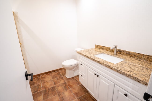 Building Photo - 920 Stewarton Way