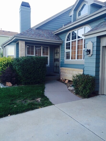 Building Photo - 9705 W 97th Ave