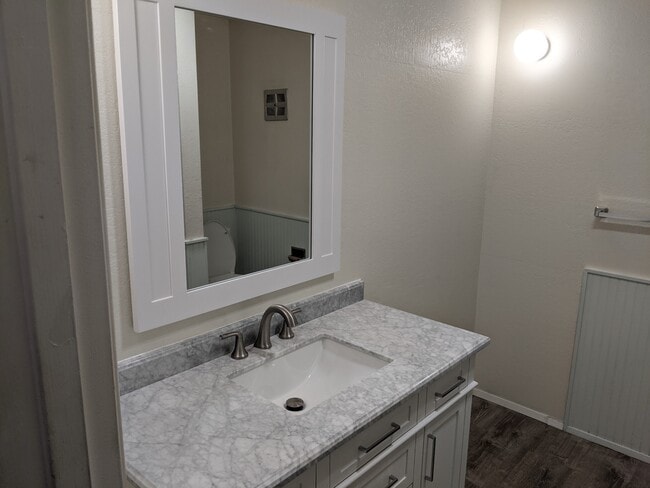 Building Photo - 13759 NE 69th St