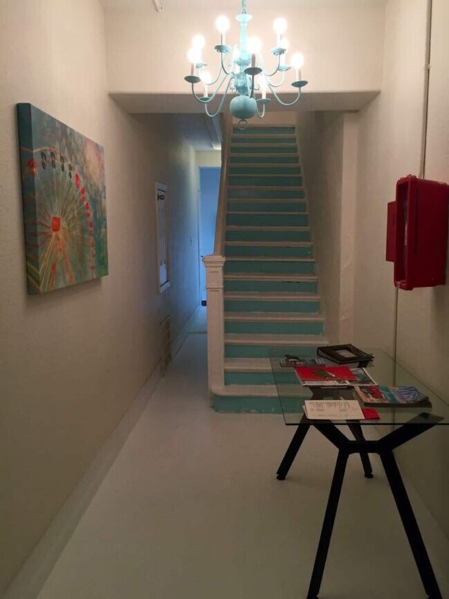 Building Photo - 2423 Avenue Q